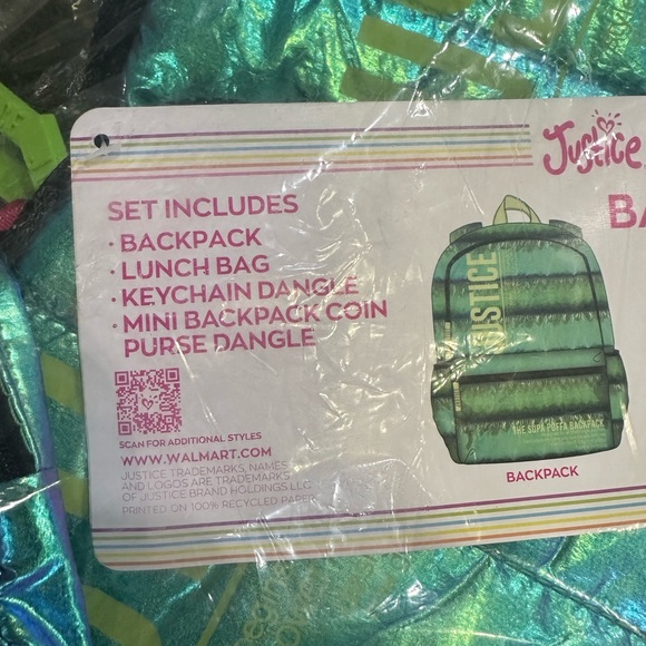 NWT Justice Girl 17 Laptop Backpack 4 piece Set BACKPACK LUNCH BAG KEYCHAIN MINI - Picture 4 of 12